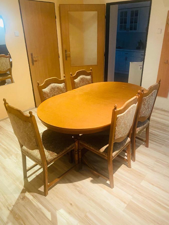 Apartmanovy Dum Velke Losiny Hotell Eksteriør bilde