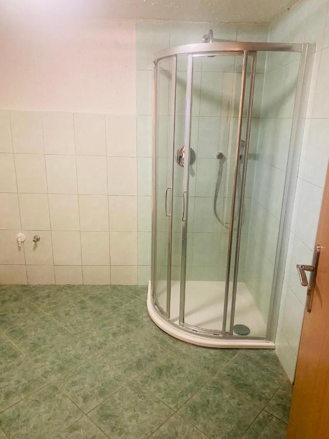 Apartmanovy Dum Velke Losiny Hotell Eksteriør bilde